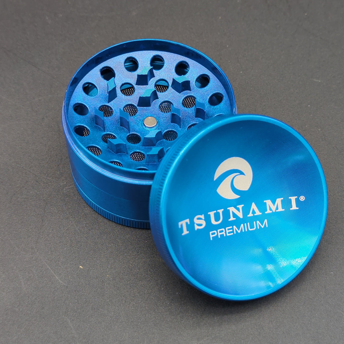 ペンミ　タキ tsunami-dry-herb-grinder-4-