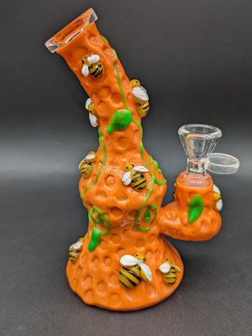 7" 3D Honey Bee Water Pipe