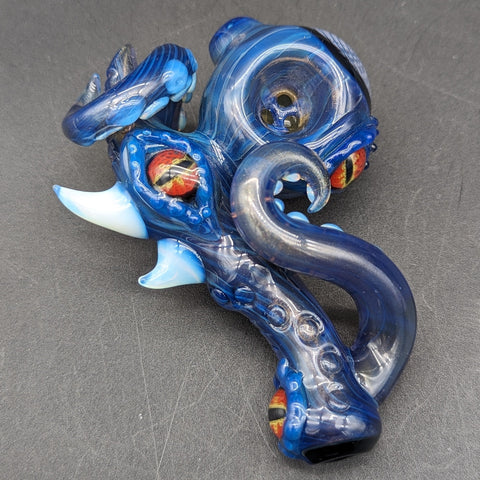 Mako Glass Sea Serpent Hand Pipe