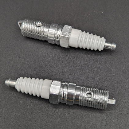 Spark Plug Discrete Metal One Hitter Pipe-Avernic Smoke Shop