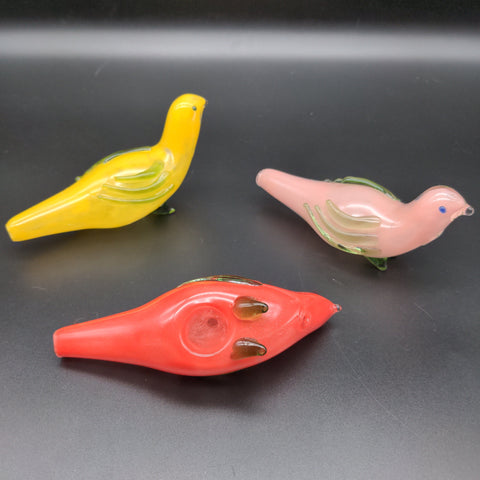 4.5" Sparrow Pipe Color Frit Art - Avernic Smoke Shop