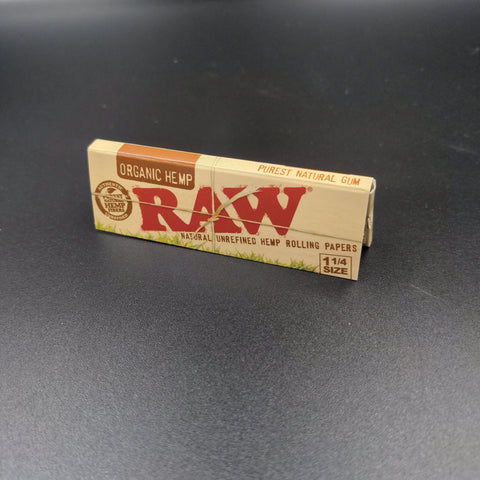 Raw Hemp Organic 1 1/4 Size Rolling Papers - Avernic Smoke Shop