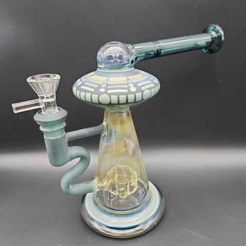 Take Me To Your Leader Water Pipe | 7.75" | 14mmm - Avernic Smoke Shop